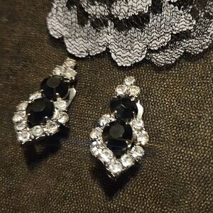 Vintage clip ons earrings